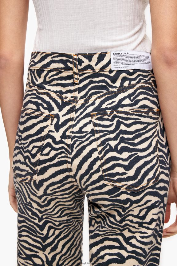 Clothing 4062VZ427 Tiger Bimba Y Lola Straight Cropped- Straight Jeans